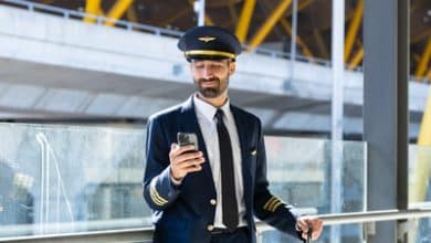 Holafly propose une eSIM mondiale pour voyager connecté sans frais d’itinérance.