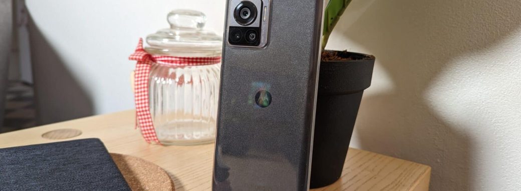 5 raisons d'acheter le Motorola Edge 30 Ultra - Test et avis Le Café Du Geek