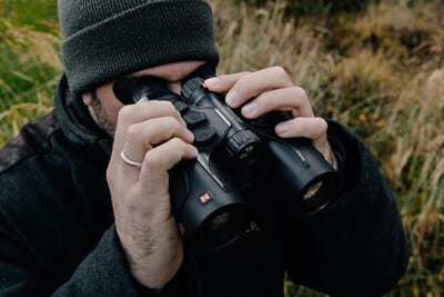 Les jumelles Habrok 4K 2.0 allient innovation et performance pour la chasse moderne.