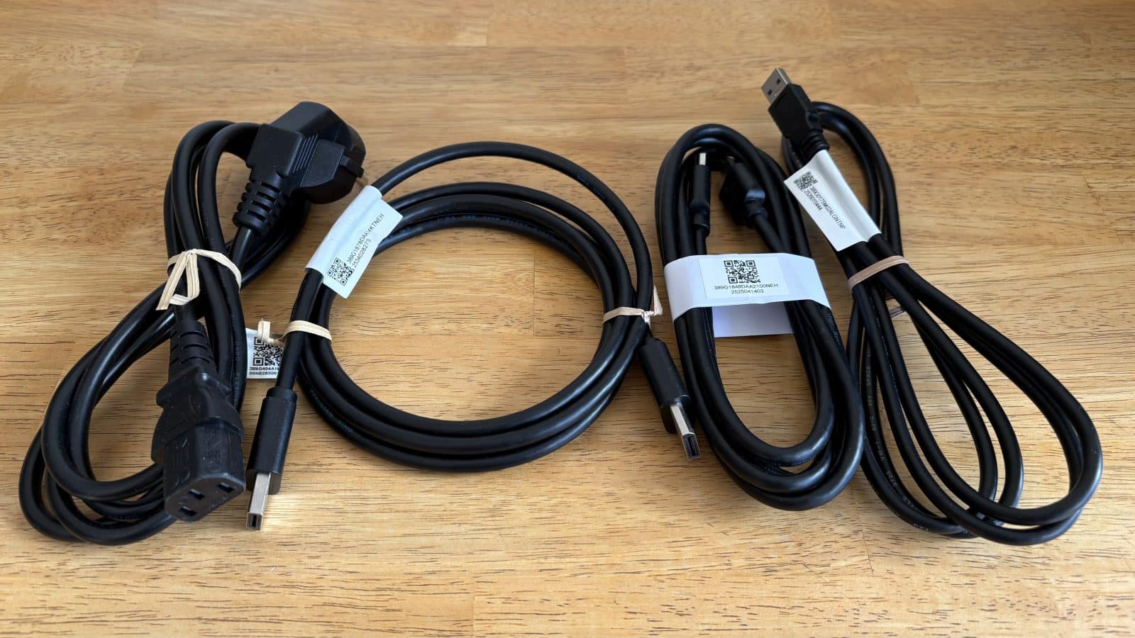 Tout les câbles fournis