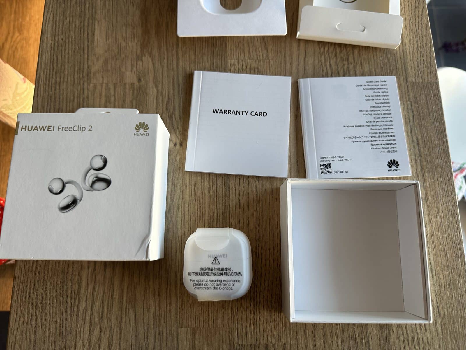 Unboxing Huawei FreeClip 2