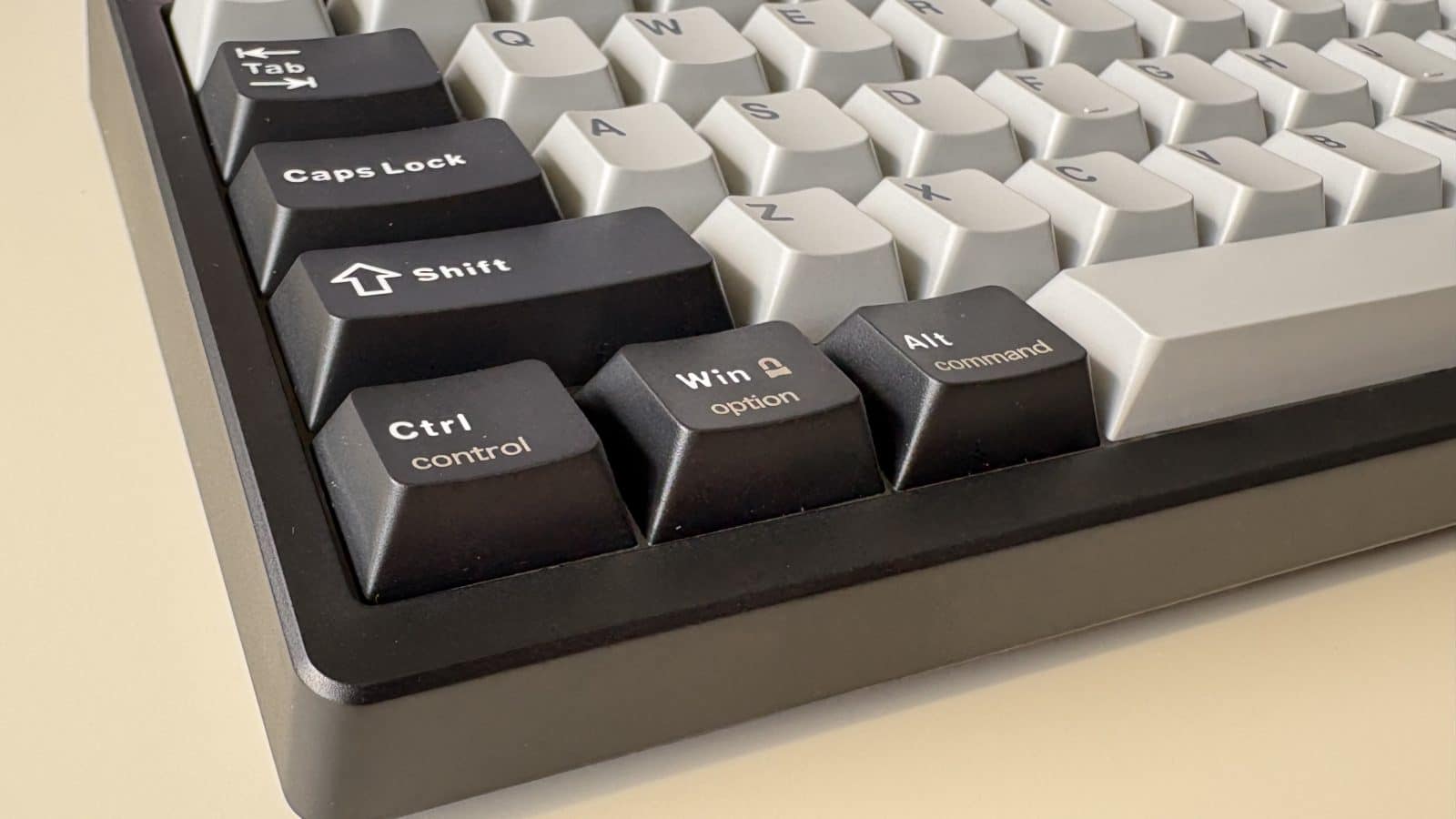 Pratique pour bosser avec son layout et sa disposition QWERTY