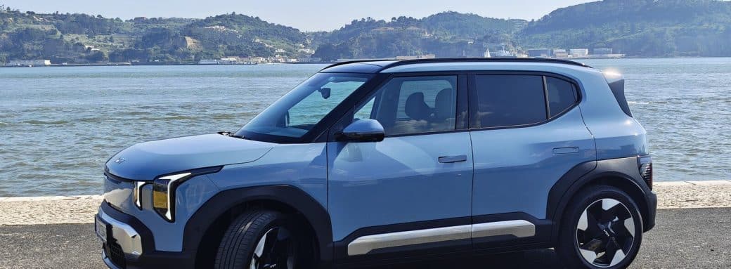 KIA EV2