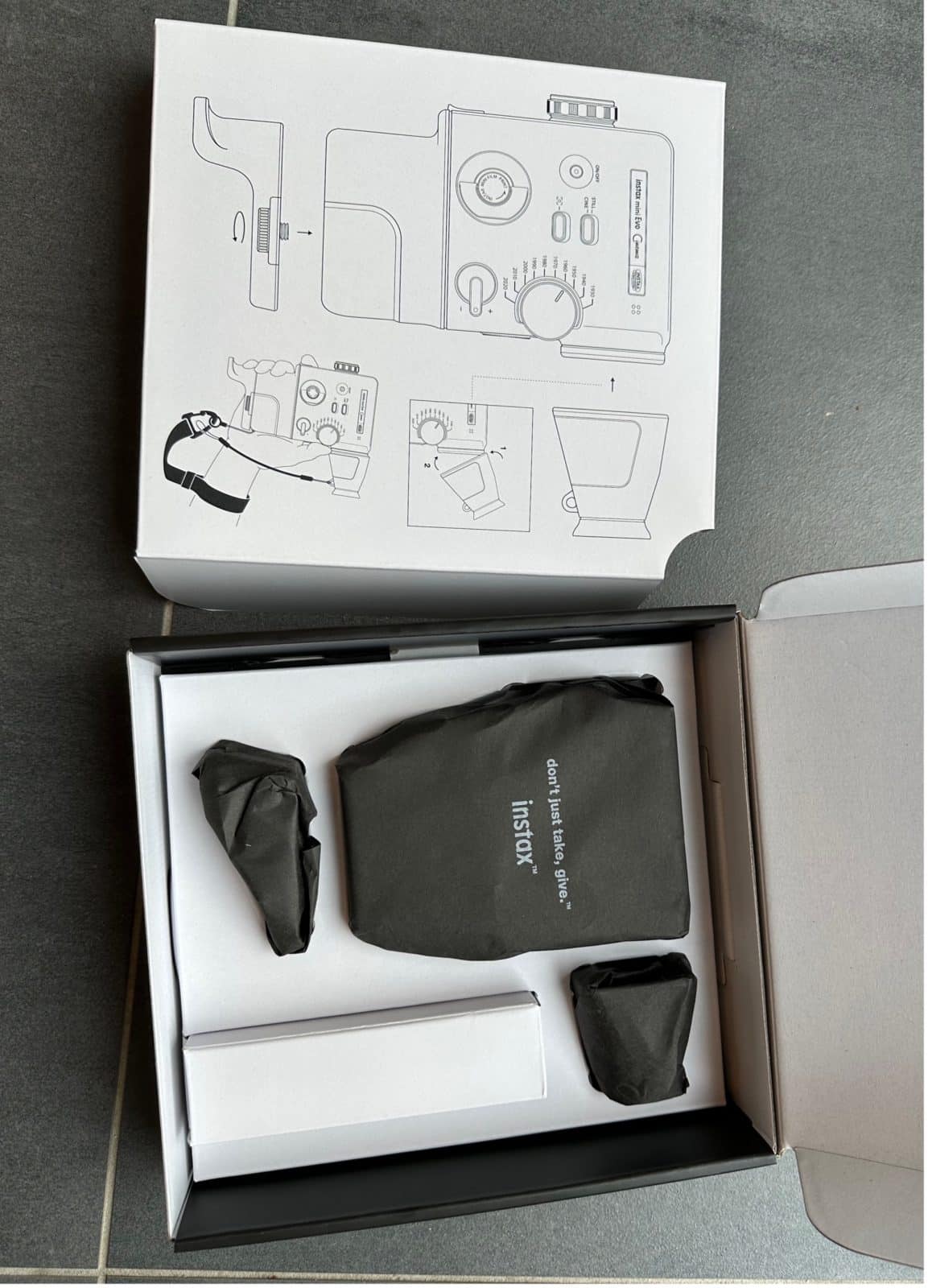 Unboxing 2 Instax mini Evo Cinema