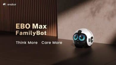 EBO Max, robot familial intelligent, veille et assiste la famille au quotidien.