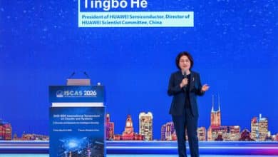HUAWEI dévoile la loi d’échelle Tau pour booster les performances des puces.