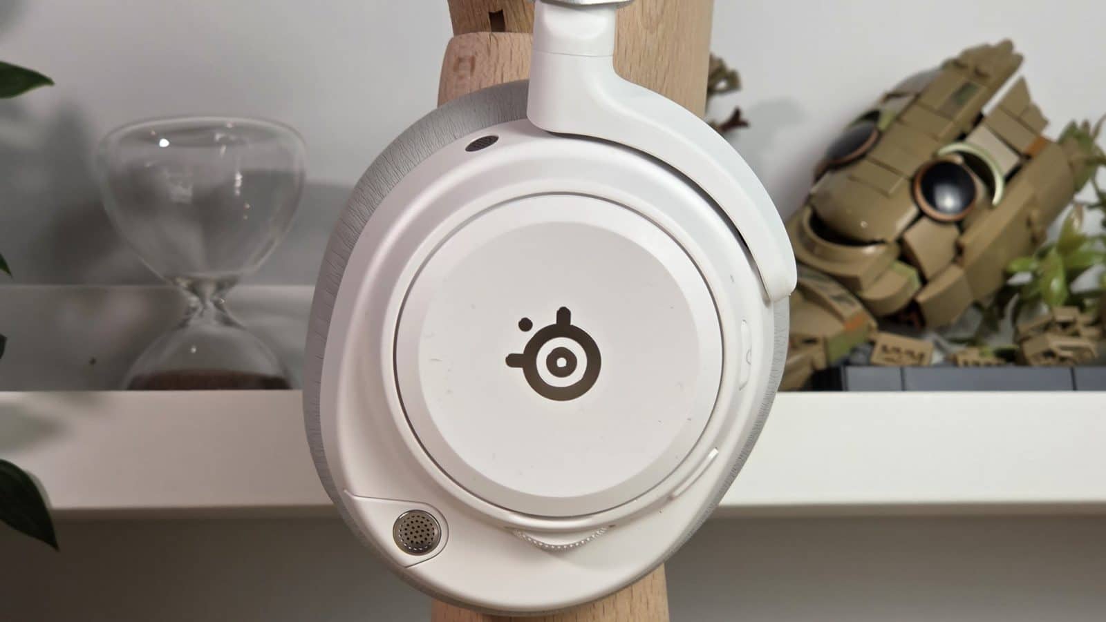 SteelSeries Arctis Nova Pro Omni - Oreille
