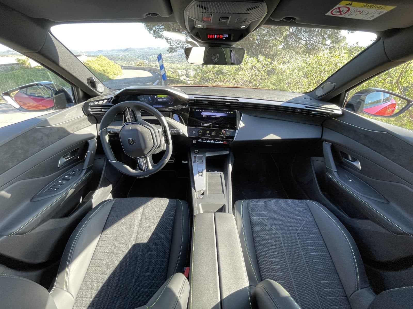 essai-peugeot-408-habitacle