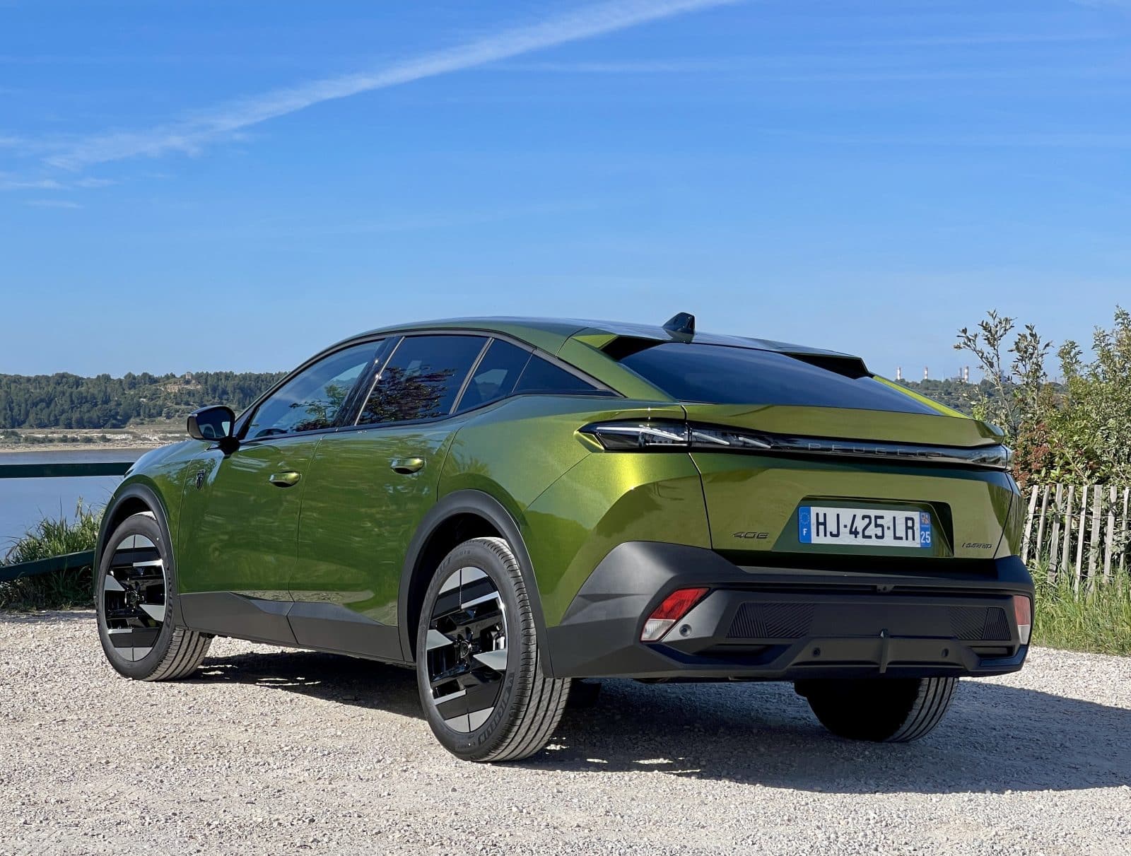 essai-peugeot-408-vert