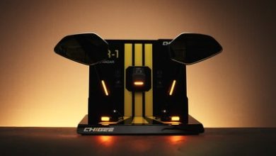 Le CHIGEE SR-1 offre un radar 77 GHz innovant pour une sécurité accrue à moto.