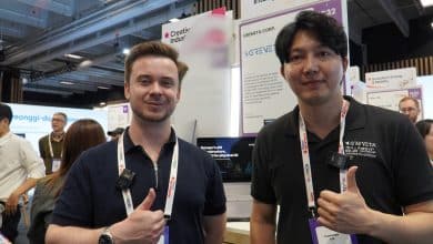 Léo du Café du Geek et le CEO de Greneta sur le stand à VivaTech 2026