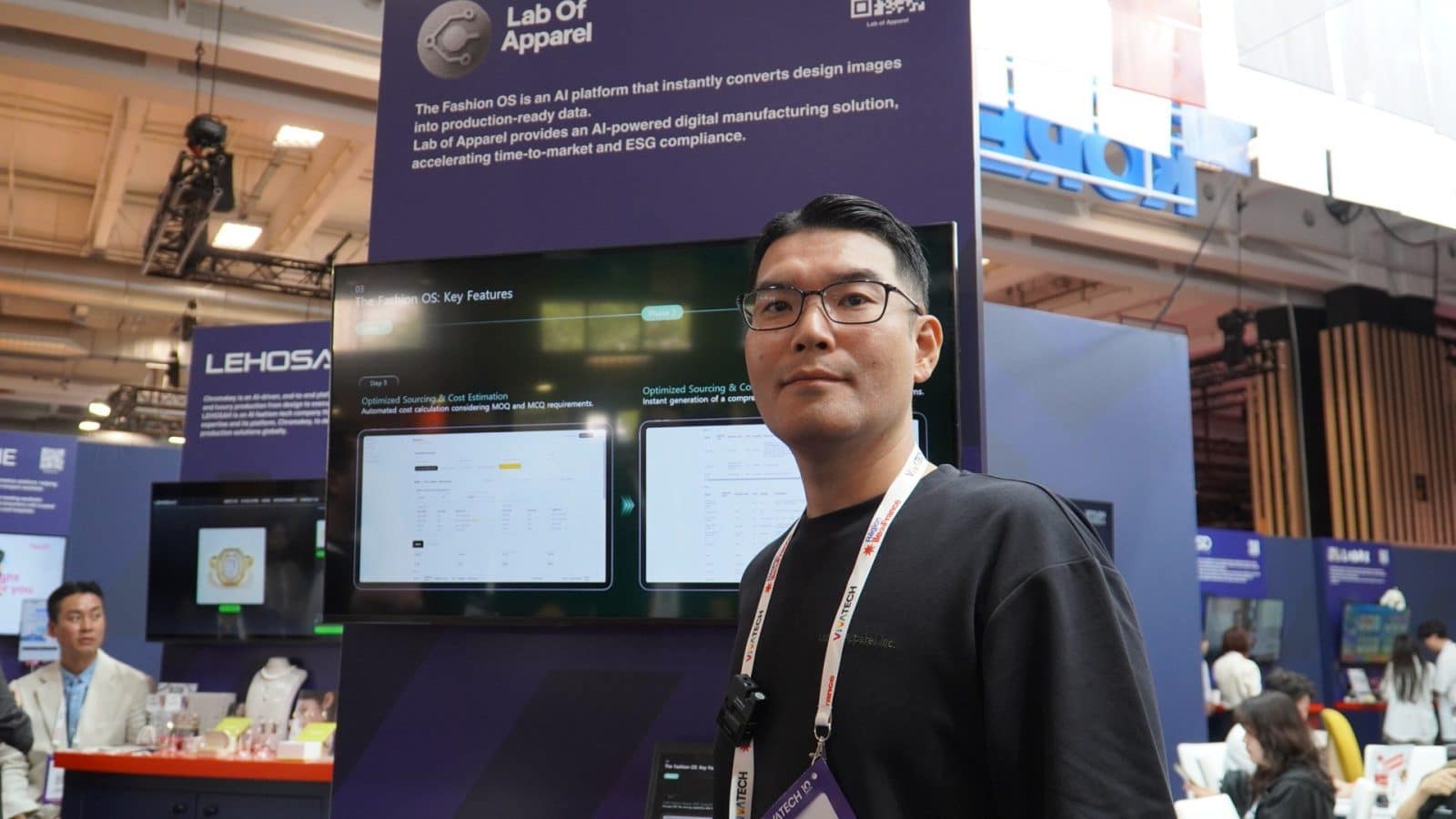Stand Lab of Apparel présentant la plateforme The Fashion OS à VivaTech 2026