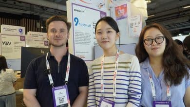 Léo du Café du Geek et l'équipe Ninewatt sur le stand à VivaTech 2026