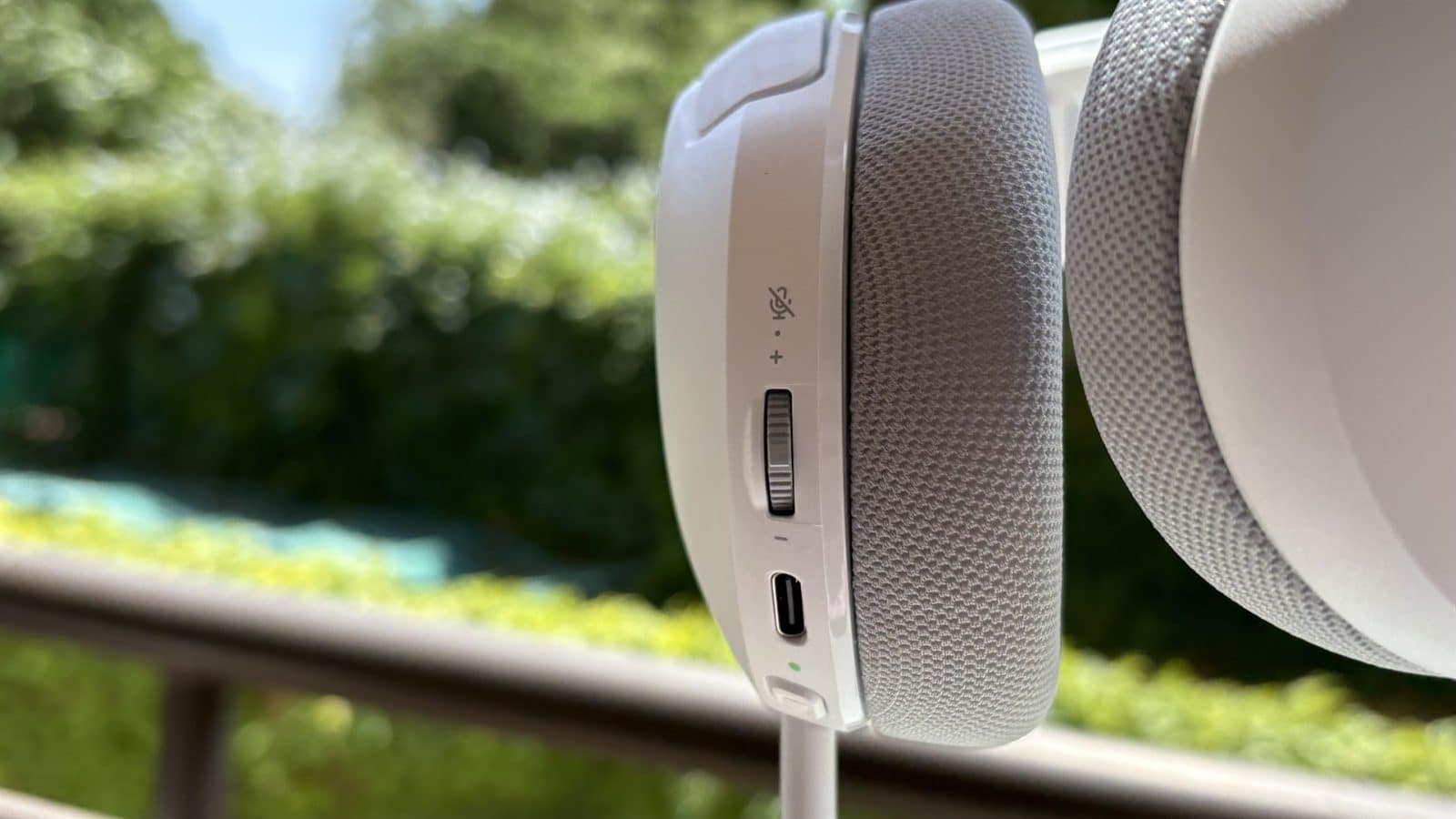 Commandes peu accessibles sur le casque