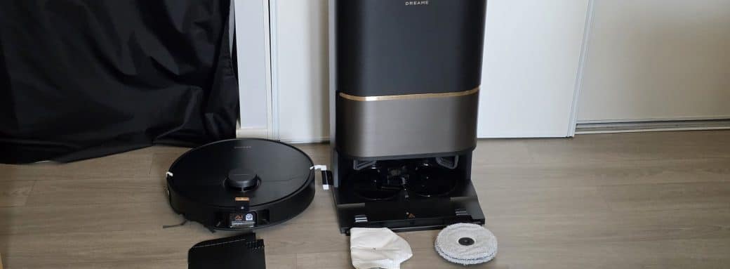 Le robot Dreame L50s Pro Ultra, sa station et tous les accessoires deballes