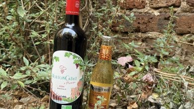 Bouteille de Mouton Cadet Rouge x Pierre pour préparer un Bordeaux Mule
