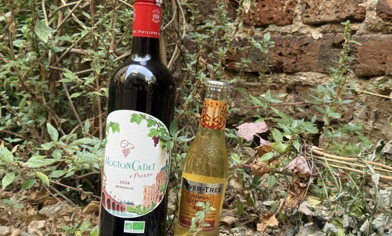 Bouteille de Mouton Cadet Rouge x Pierre pour préparer un Bordeaux Mule