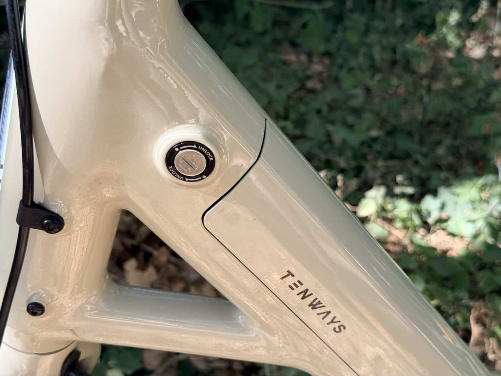 Serrure de la batterie amovible du TENWAYS CGO Compact