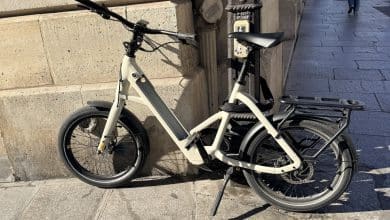 TENWAYS CGO Compact gare dans une rue de Paris