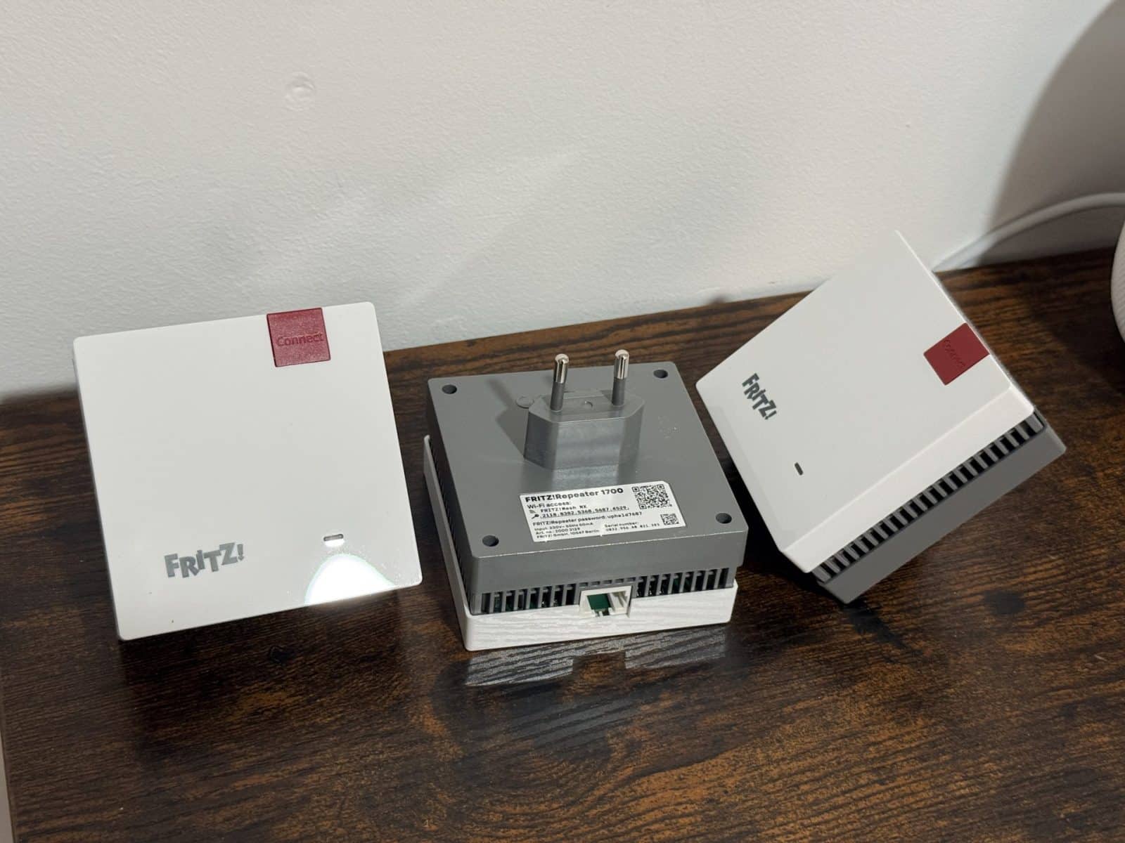 Les trois bornes du FRITZ!Mesh Set 1700