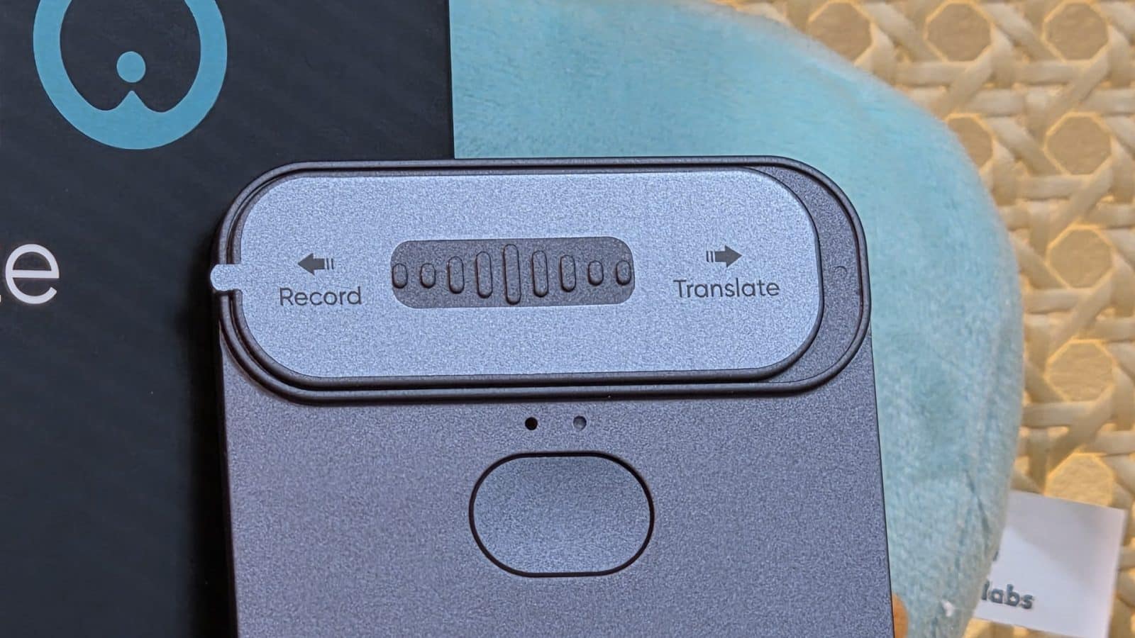 Gros plan sur les micros et le bouton du TransNote