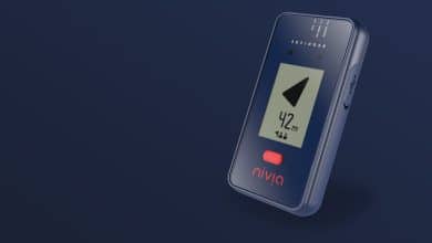 nivia 3D finder, DVA à guidage GPS, écran indiquant la direction et la distance